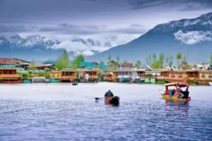 Srinagar - Best Places To Visit In India During December